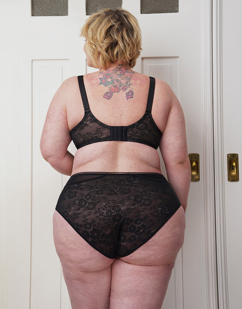 High-Panty True Lace Black