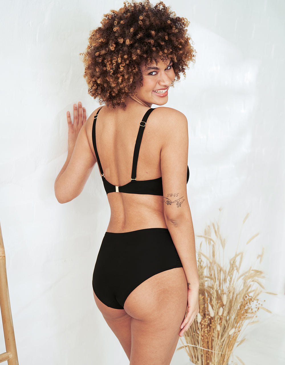 Bikini-High-Panty Valencia Black