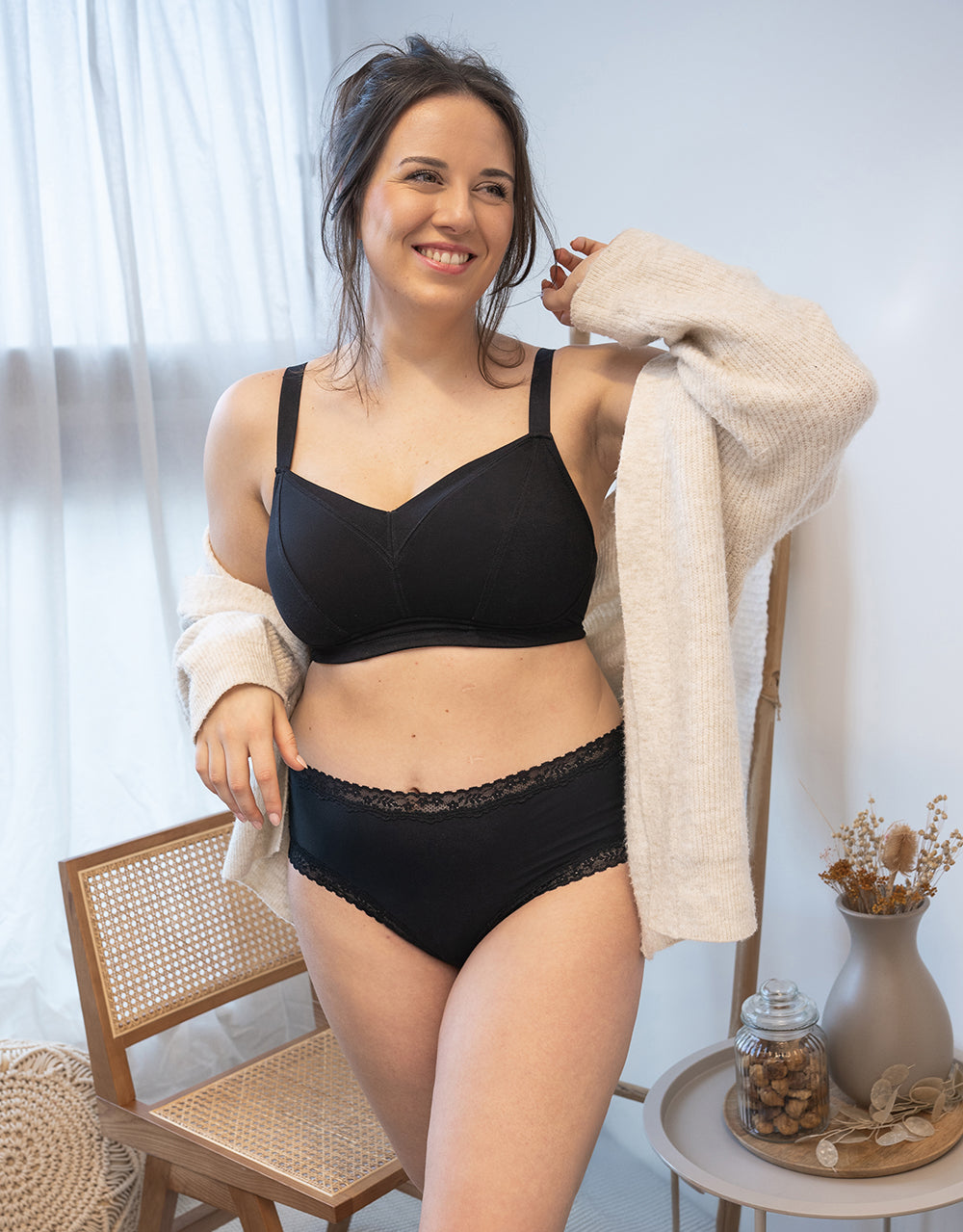High-Panty Cotton-Lace Basic Black