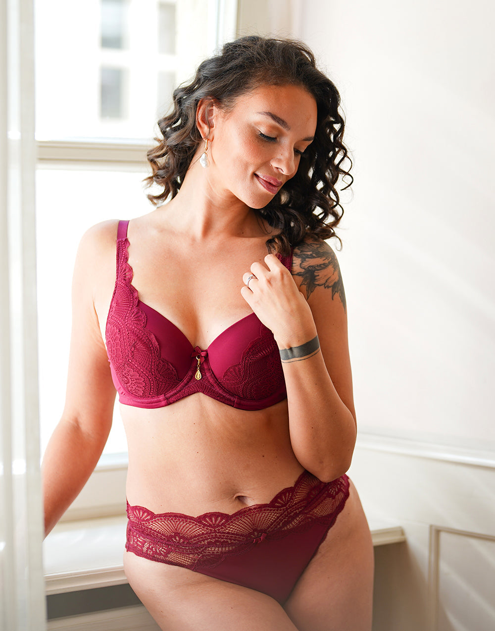 High-Panty Pure Divine Bordeaux
