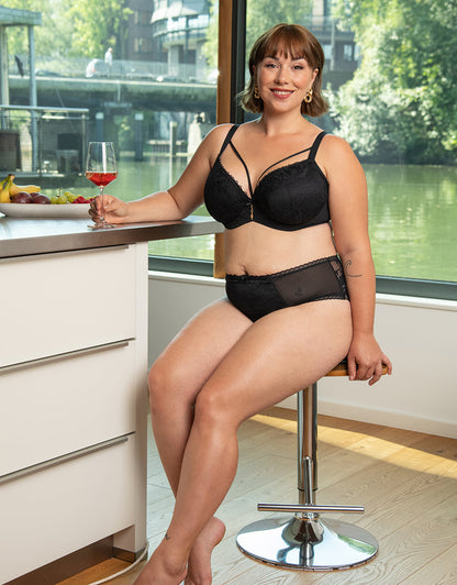 BH Vienna Strappy Black