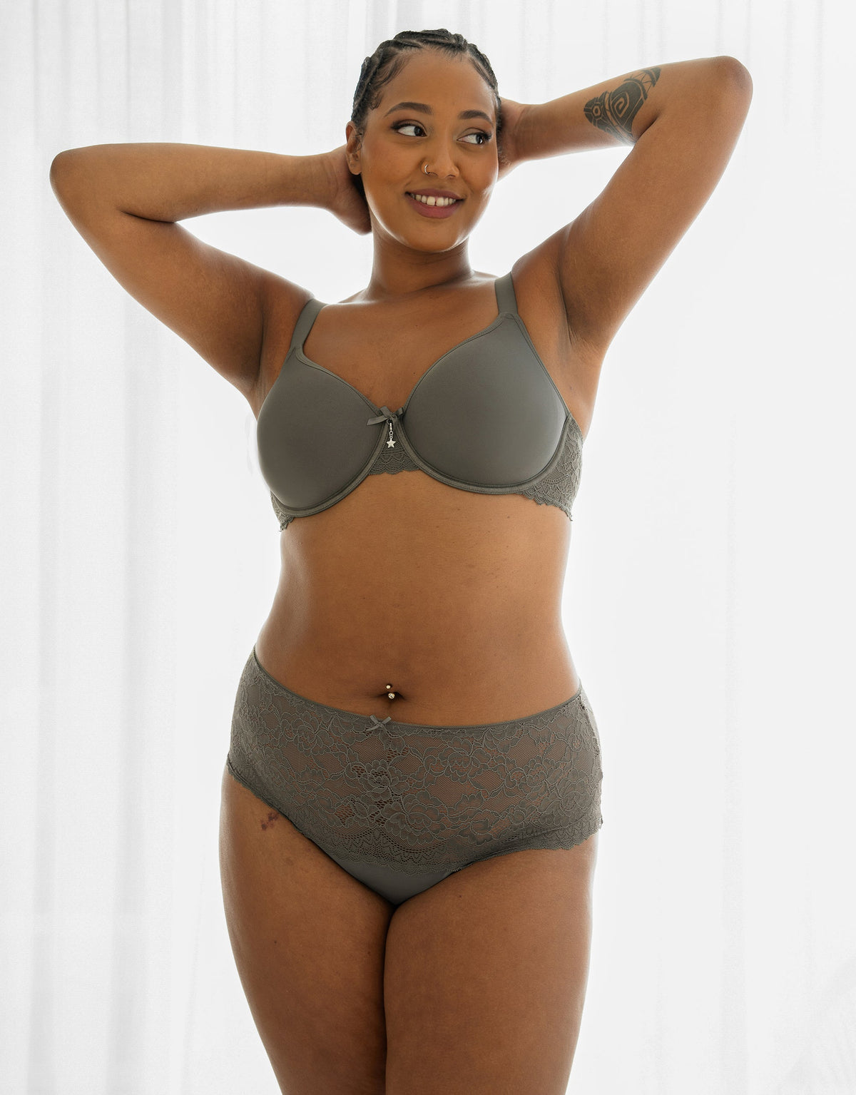 High-Panty Lace Basic Olive