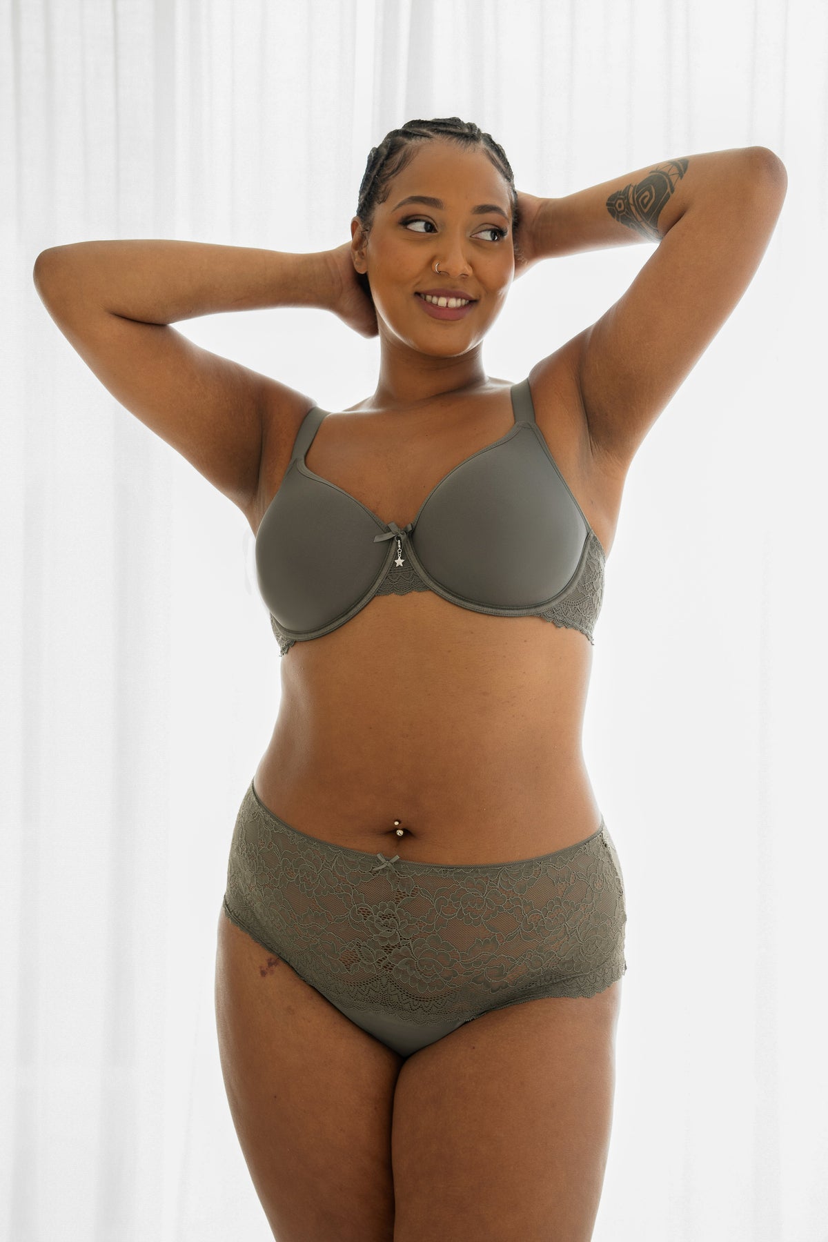 High-Panty Lace Basic Classic Olive