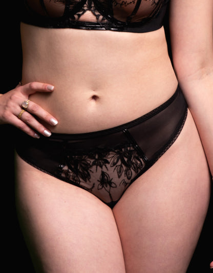 String My Pleasure Black