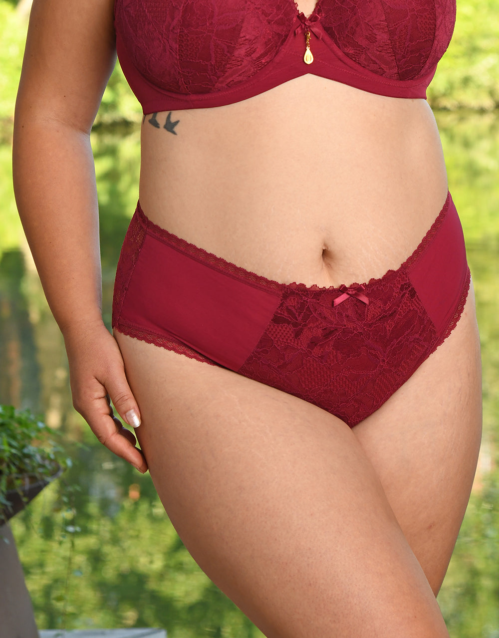 High-Panty Vienna Bordeaux