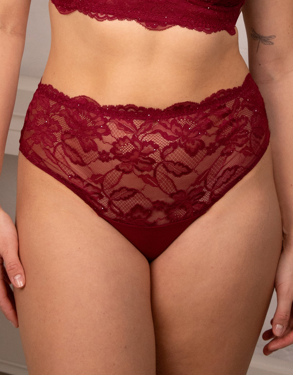 High-String Glam Bordeaux