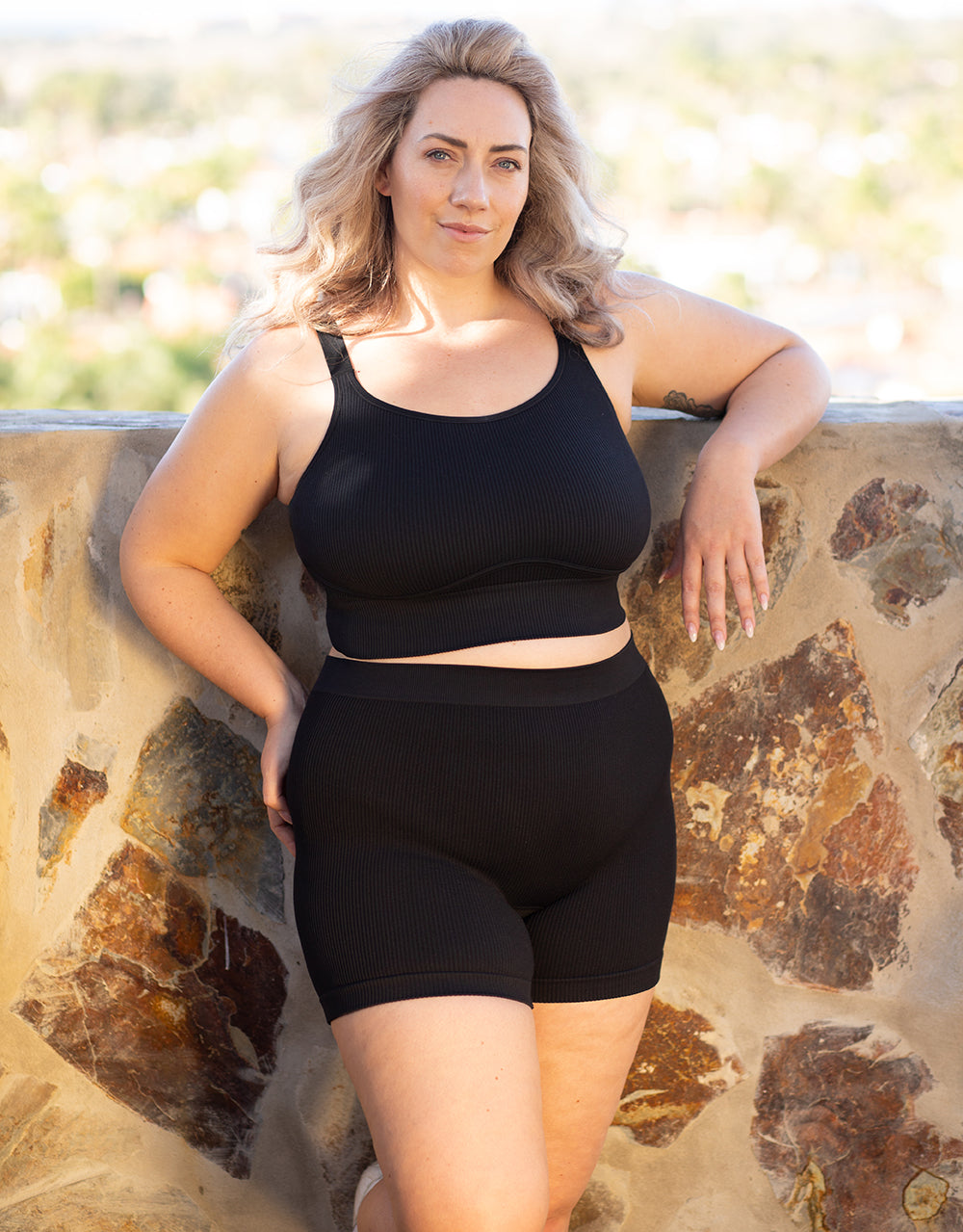 High-Waist-Shorts-Set 2x Freeda Black/Sand