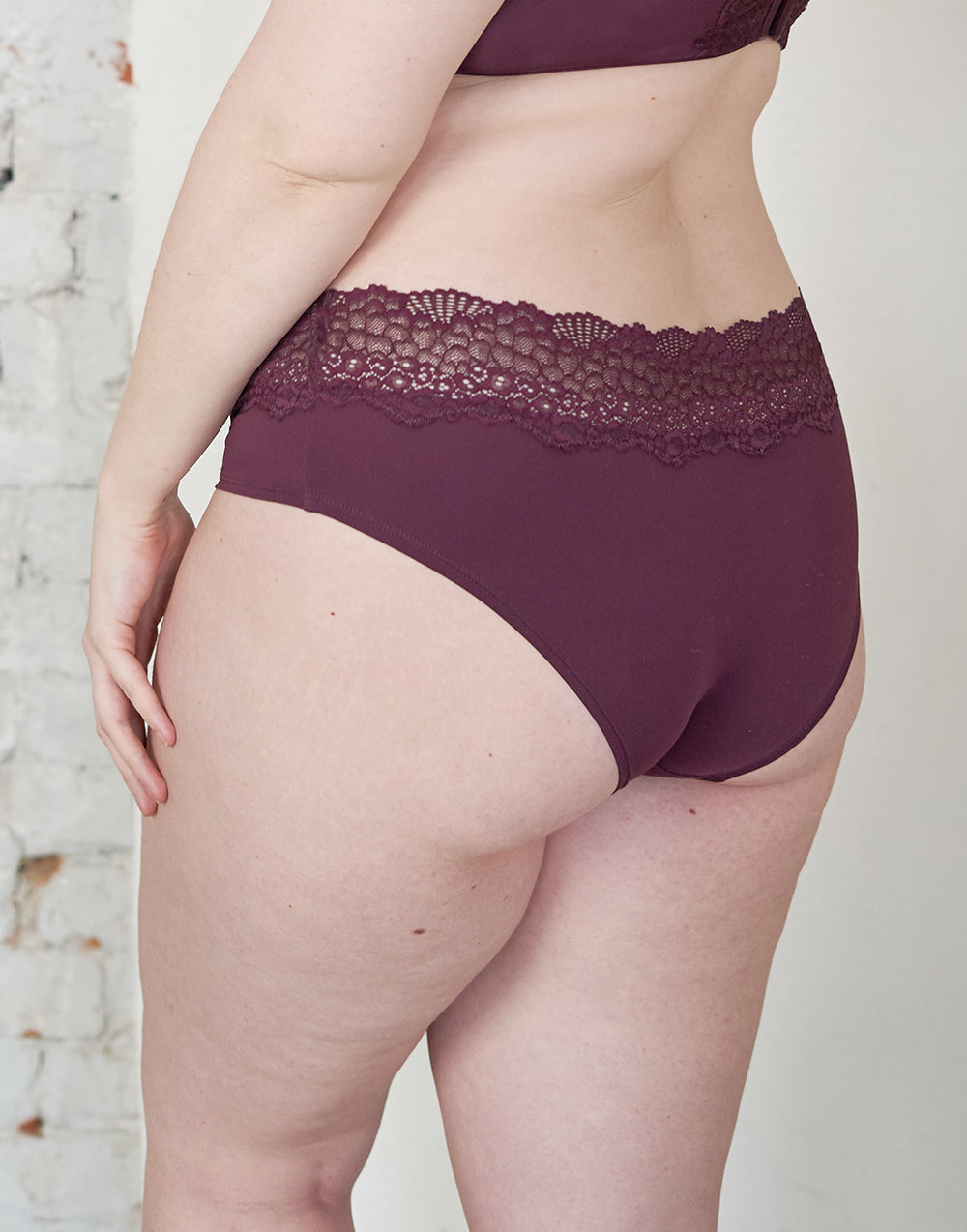 Panty Pure Lace Maroon