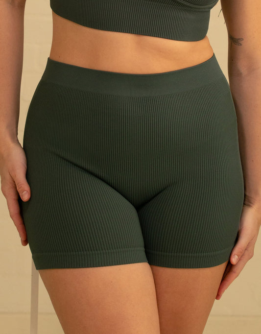 High-Waist-Shorts Freeda Olive