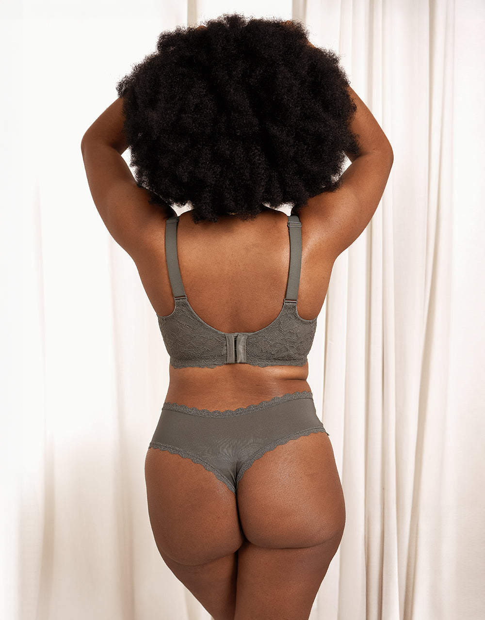 String Basic Olive