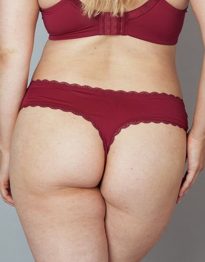 String Pure Basic Bordeaux