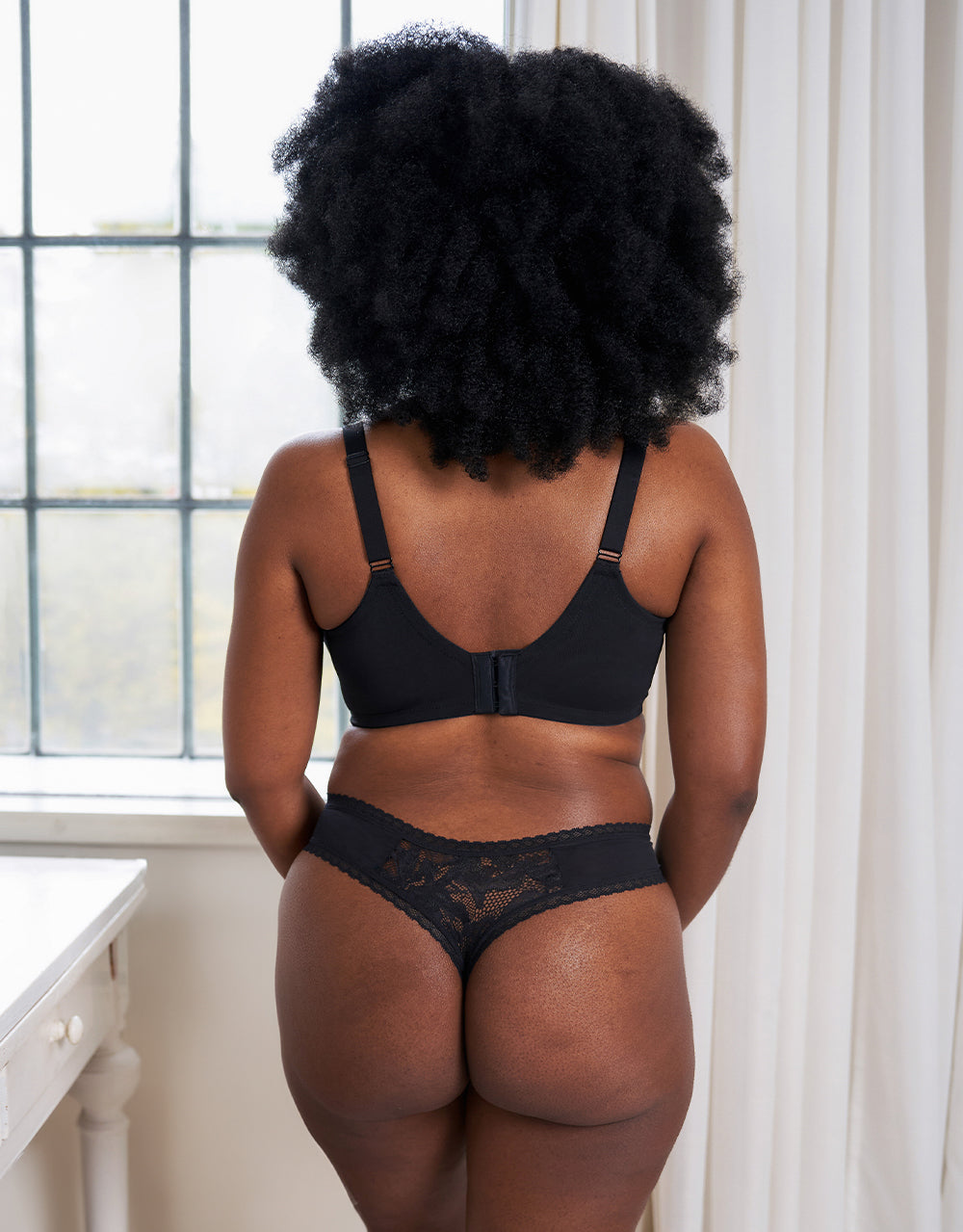 String Vienna Black/Beige
